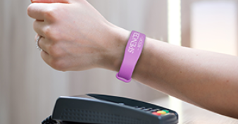 Reinvent the customer experience in your hotel, spa or theme park with RFID wristbands